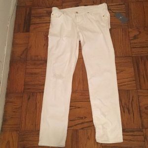 NWT👖 7 for All Man Kind White Jeans 28